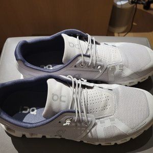 ON cloud 5 gray size 9.5